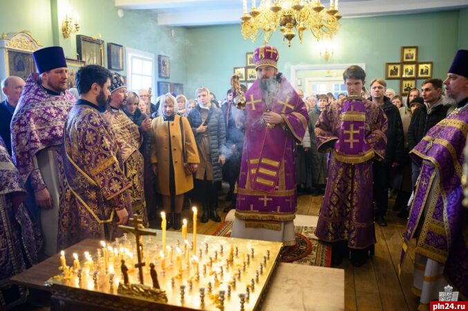 Митрополит Арсений совершил заупокойную литию по жертвам террористического акта в «Крокусе»