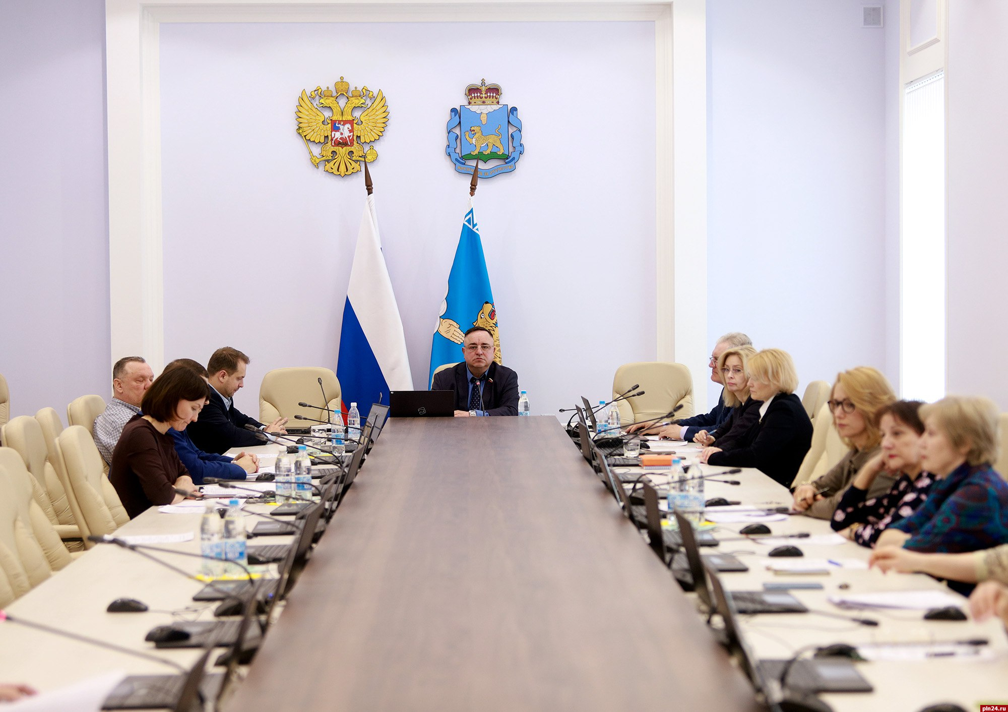 Реестр муниципальных должностей меняют в Псковской области