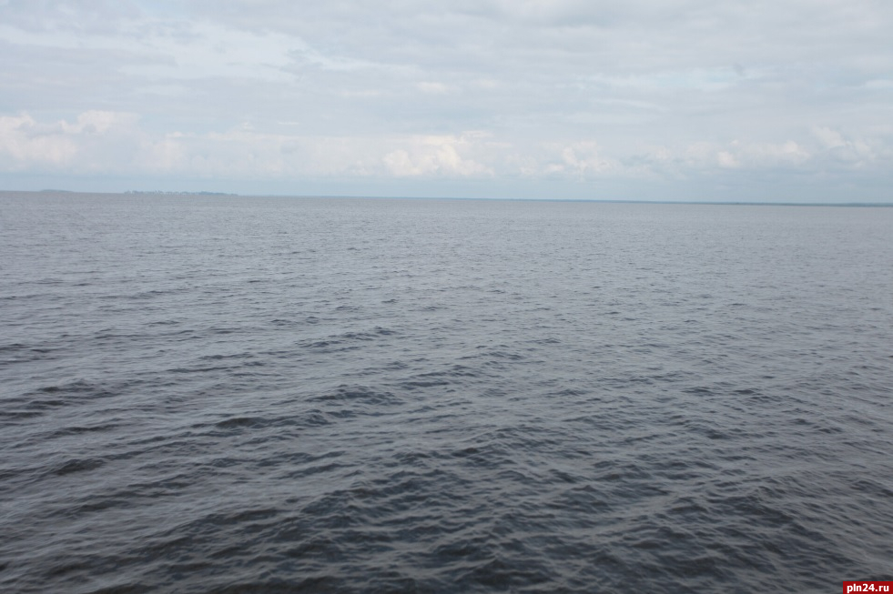 Запрет выхода на водоемы на моторных лодках введут в Псковской области с 15 апреля