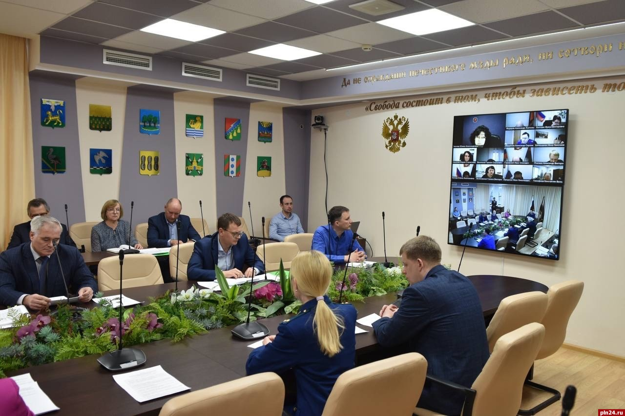 Вопросы противодействия коррупции обсудили в Псковской областной прокуратуре