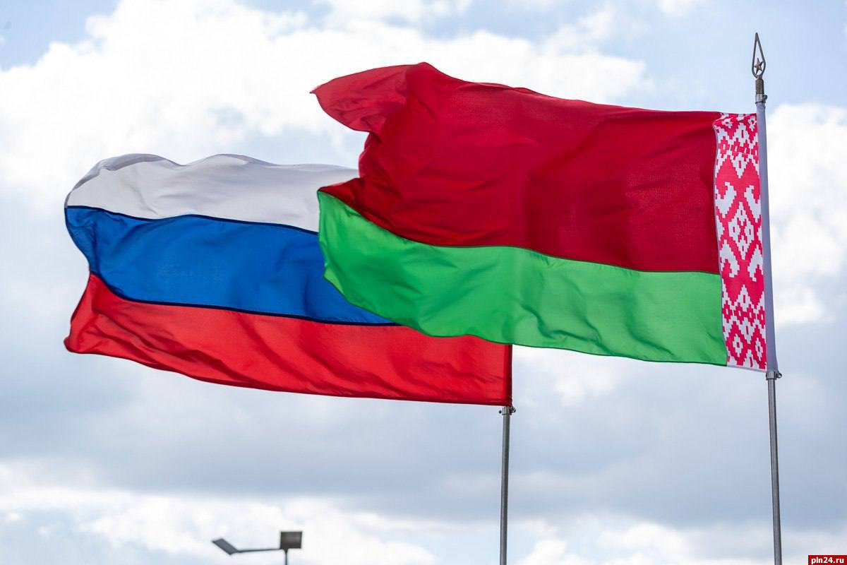 С Днем единения народов России и Беларуси поздравил соратников псковский губернатор