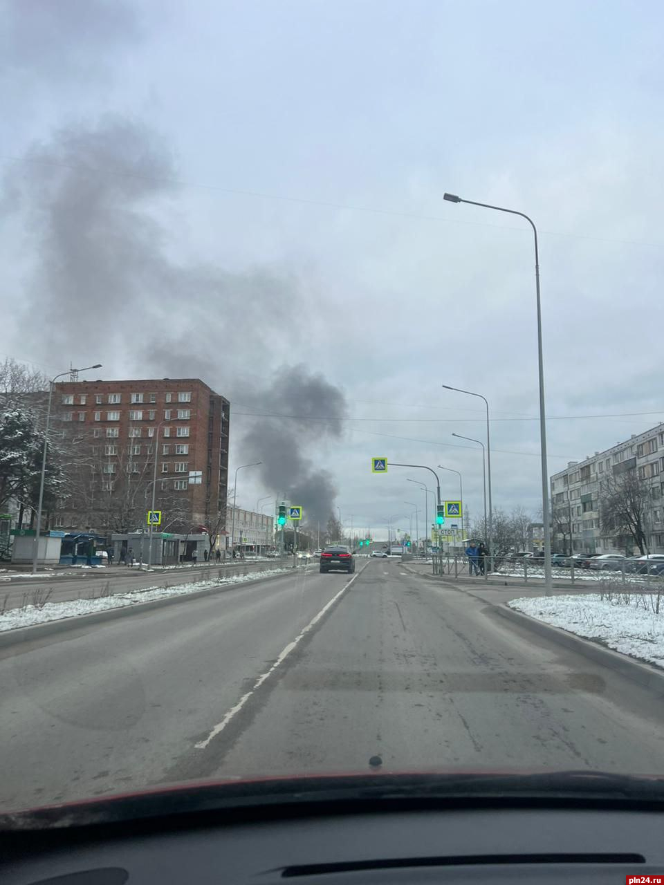 Фотофакт: Столб дыма поднялся на Запсковье | 04.04.2024 | Псков - БезФормата