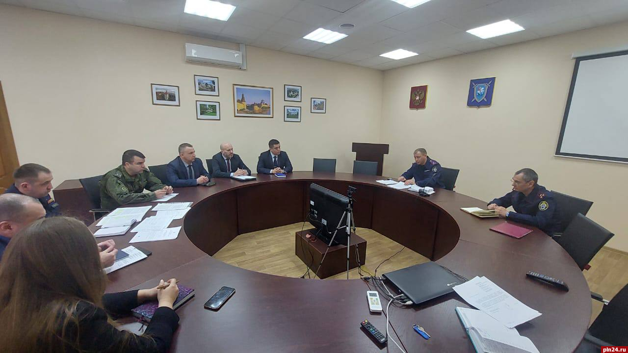 Межведомственное заседание по противодействию преступлениям мигрантов прошло в псковском управлении СК России