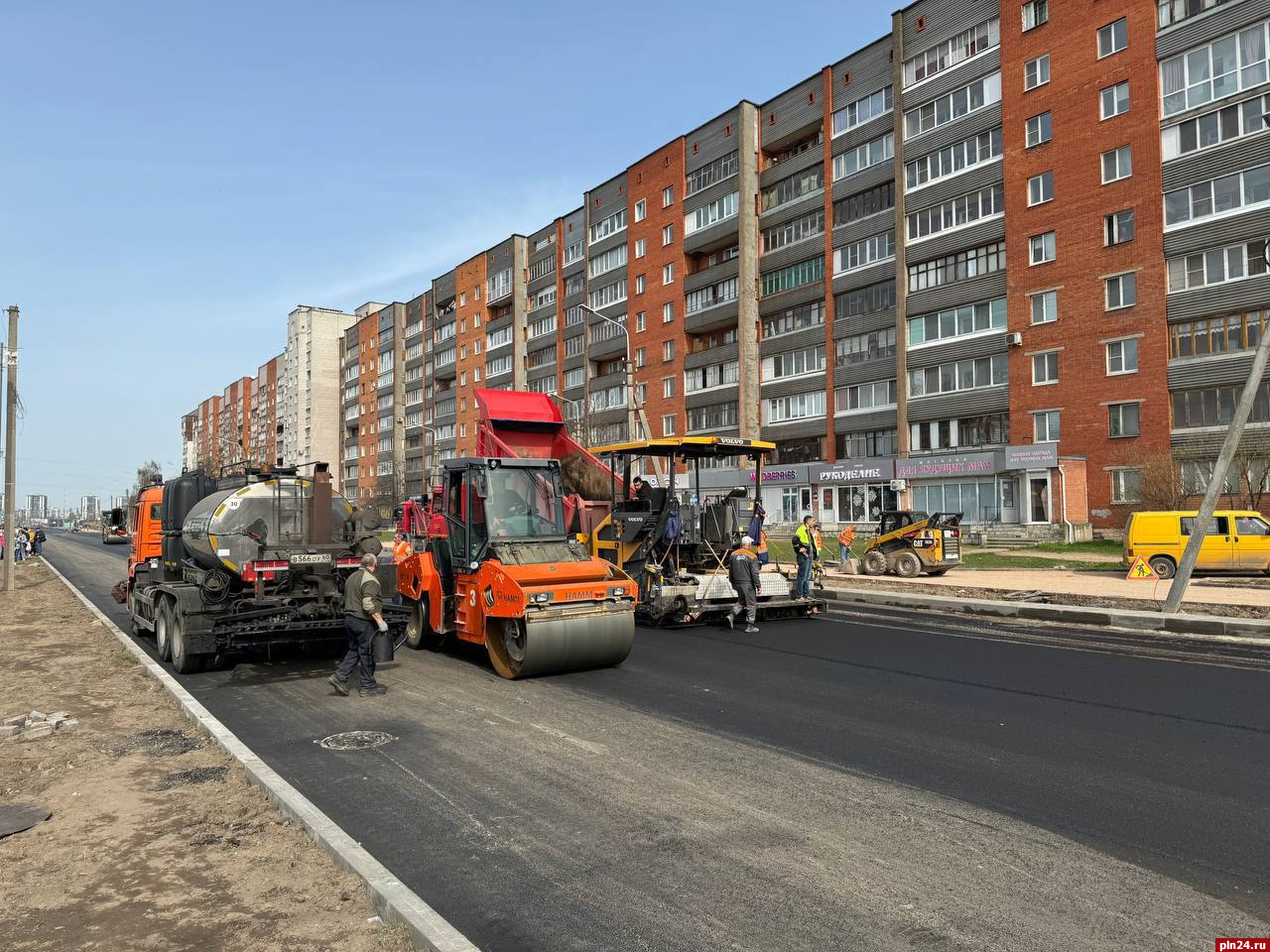 Асфальтирование участка улицы Юбилейной началось в Пскове