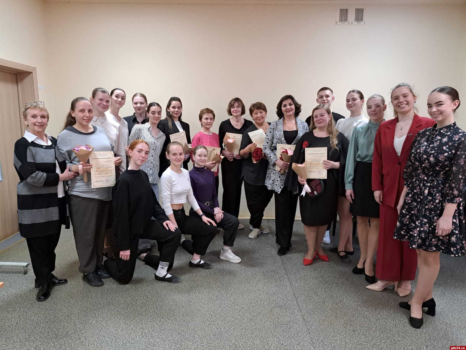 Защита педагогической практики студентов-хореографов прошла в псковском колледже искусств