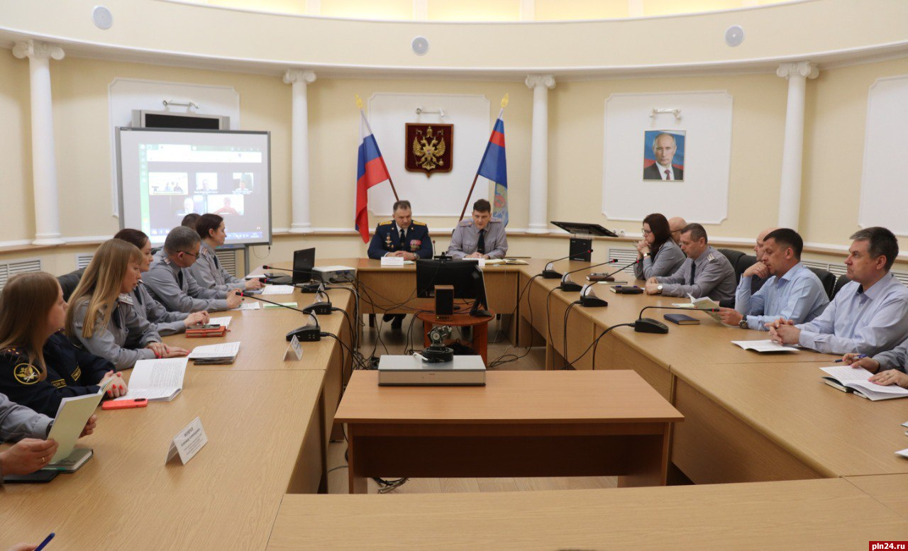 Псковские курсанты присоединились к конференции о уголовно-исполнительной системе