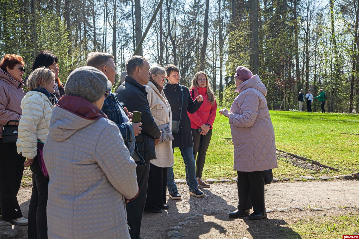 Профильные специалисты высоко оценили состояние мемориальных парков в «Михайловском»