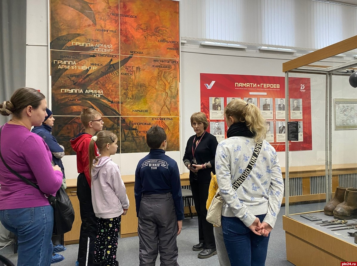 Экскурсия-эмпатия пройдет в Псковском музее ко Дню Победы