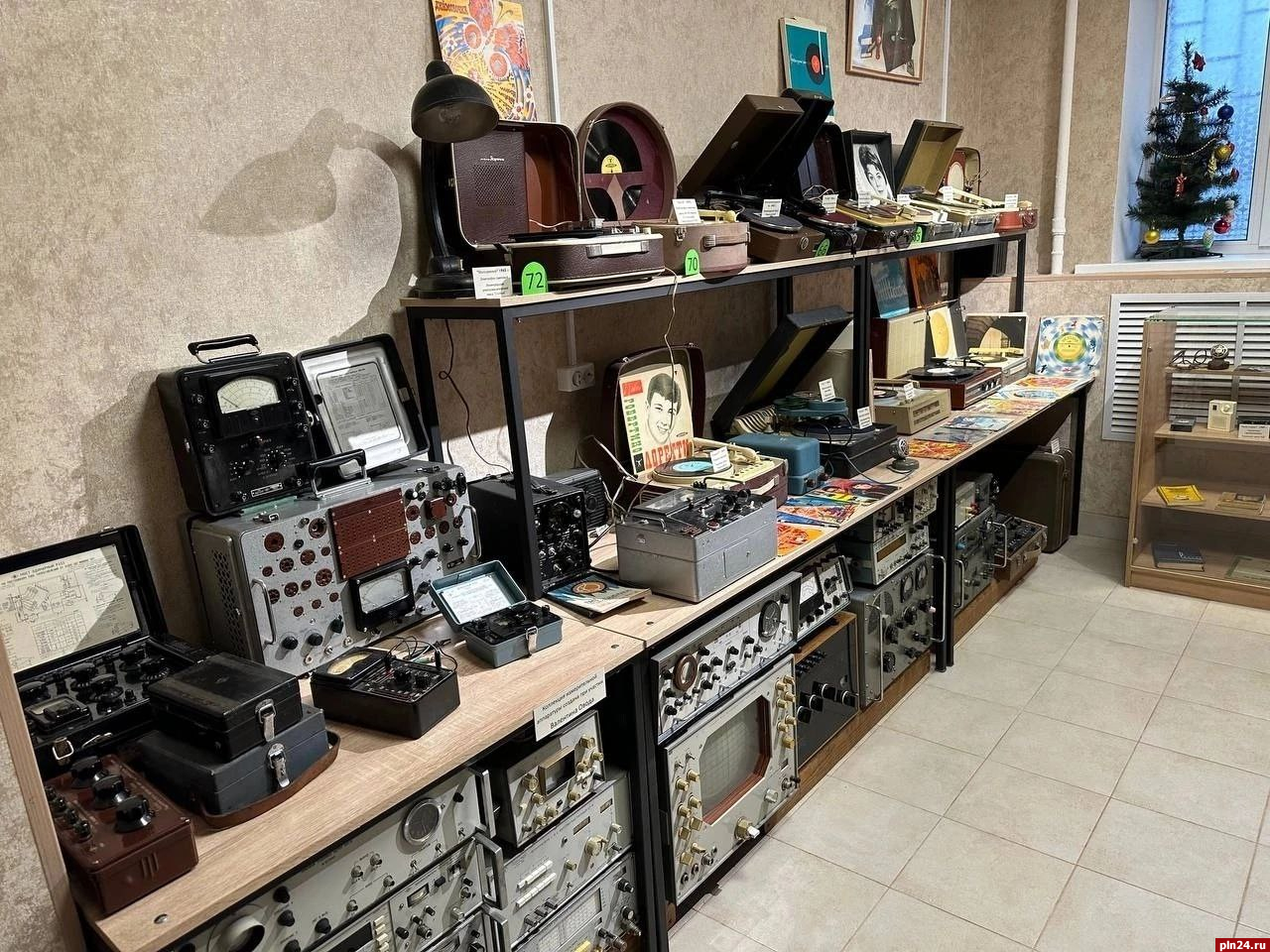 Псковичей приглашают посетить музей радио