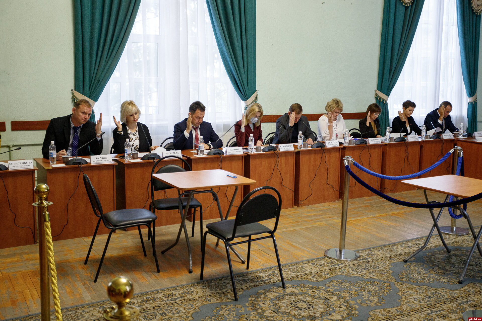 Отчет главы Пскова и установку памятного знака «Дети войны» обсудят на сессии гордумы