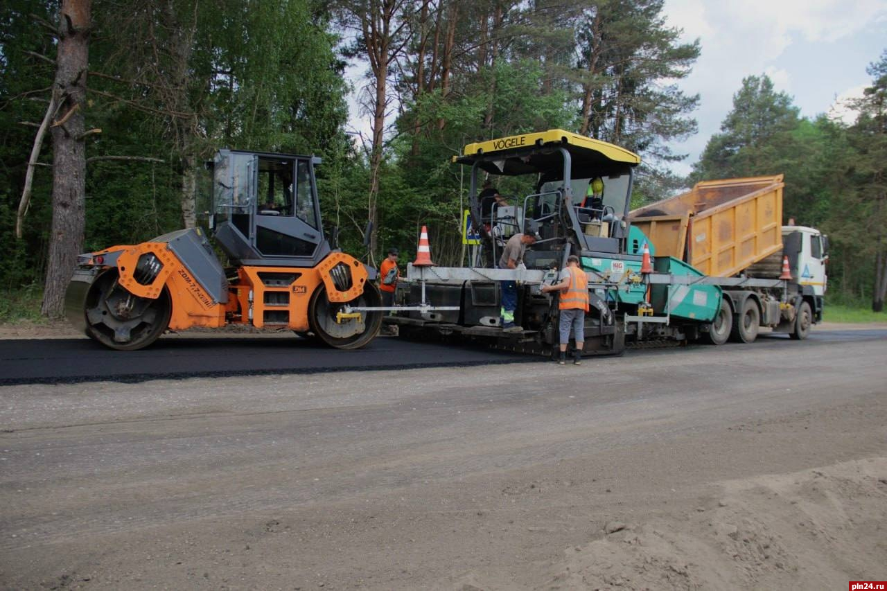 Более 7 километров автомобильной дороги Остров – Новоржев отремонтируют в 2024 году