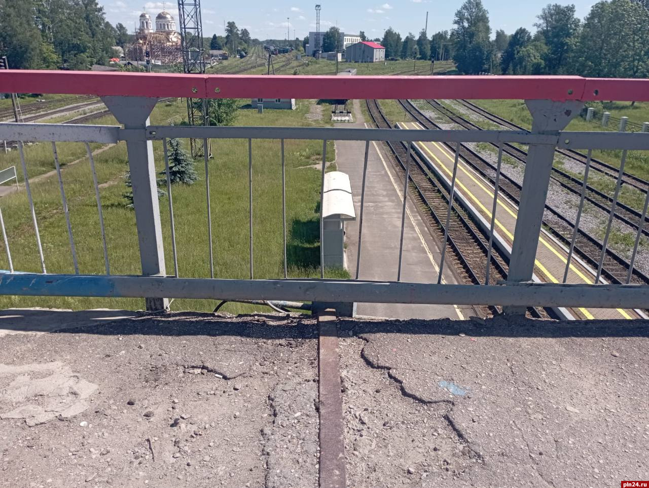 Упавший с моста в Дно подросток оказался паркурщиком