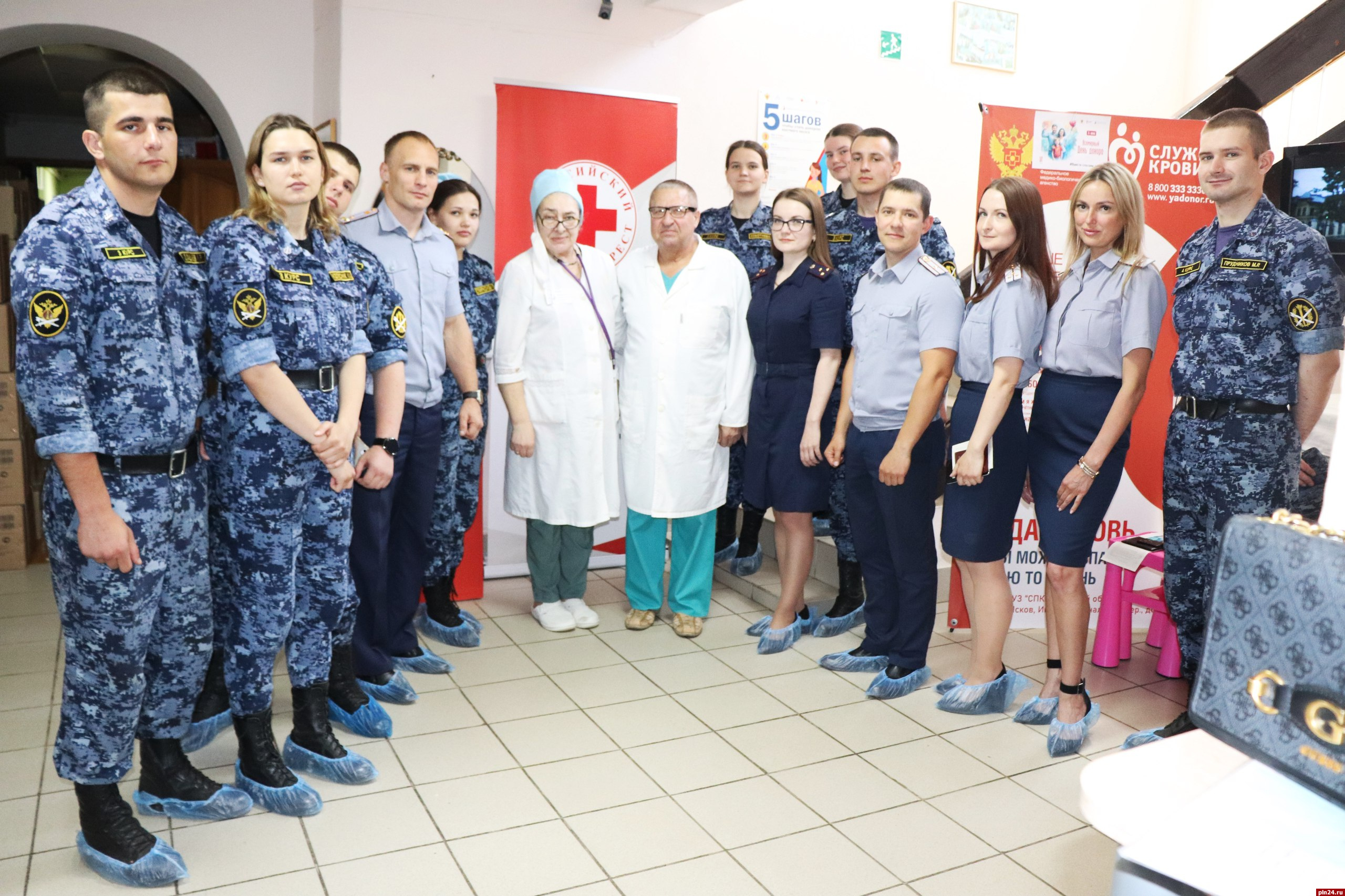 Волонтеры Псковского филиала Университета ФСИН России сдали кровь в День донора