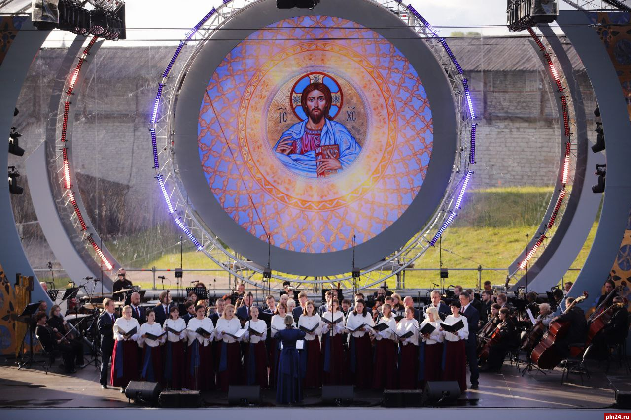 Всероссийский хоровой фестиваль открылся в Пскове