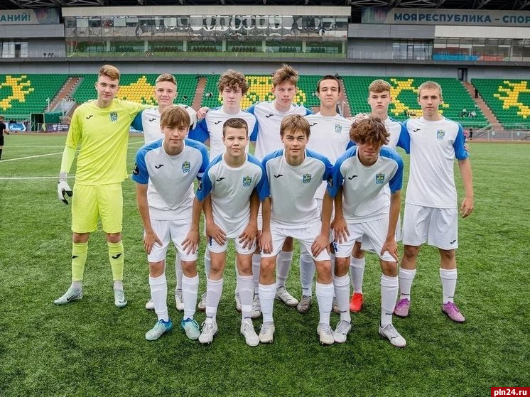 Псковские футболисты забили 8 мячей на первенстве юношеской лиги Северо-Запада