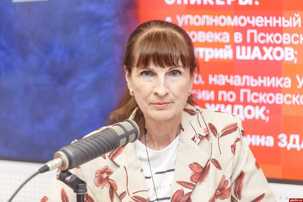 Свыше 1300 разводов зафиксировали в Псковской области за полгода