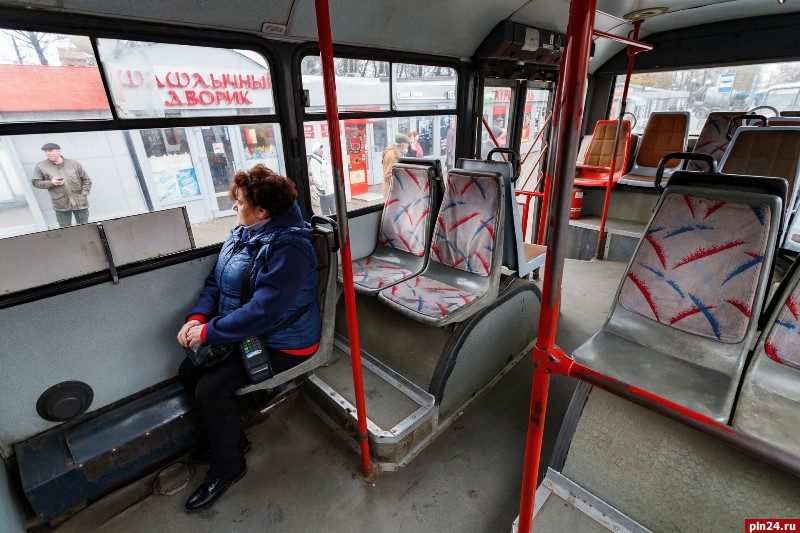 Псковский автобусный парк в эпоху новой приватизации: приказано выжить