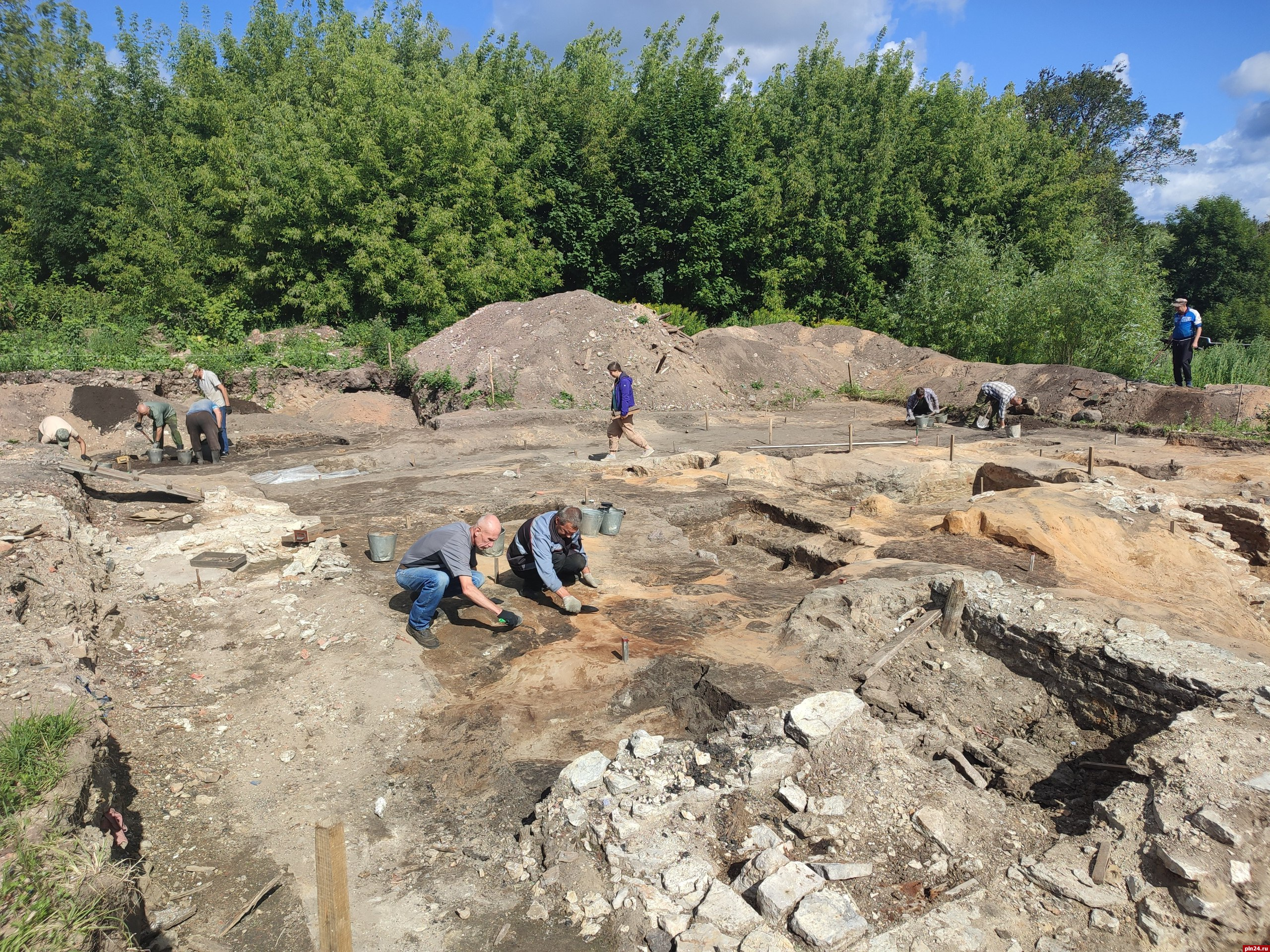 Археологи набирают землекопов для раскопок на улице Кузнецкой в Пскове
