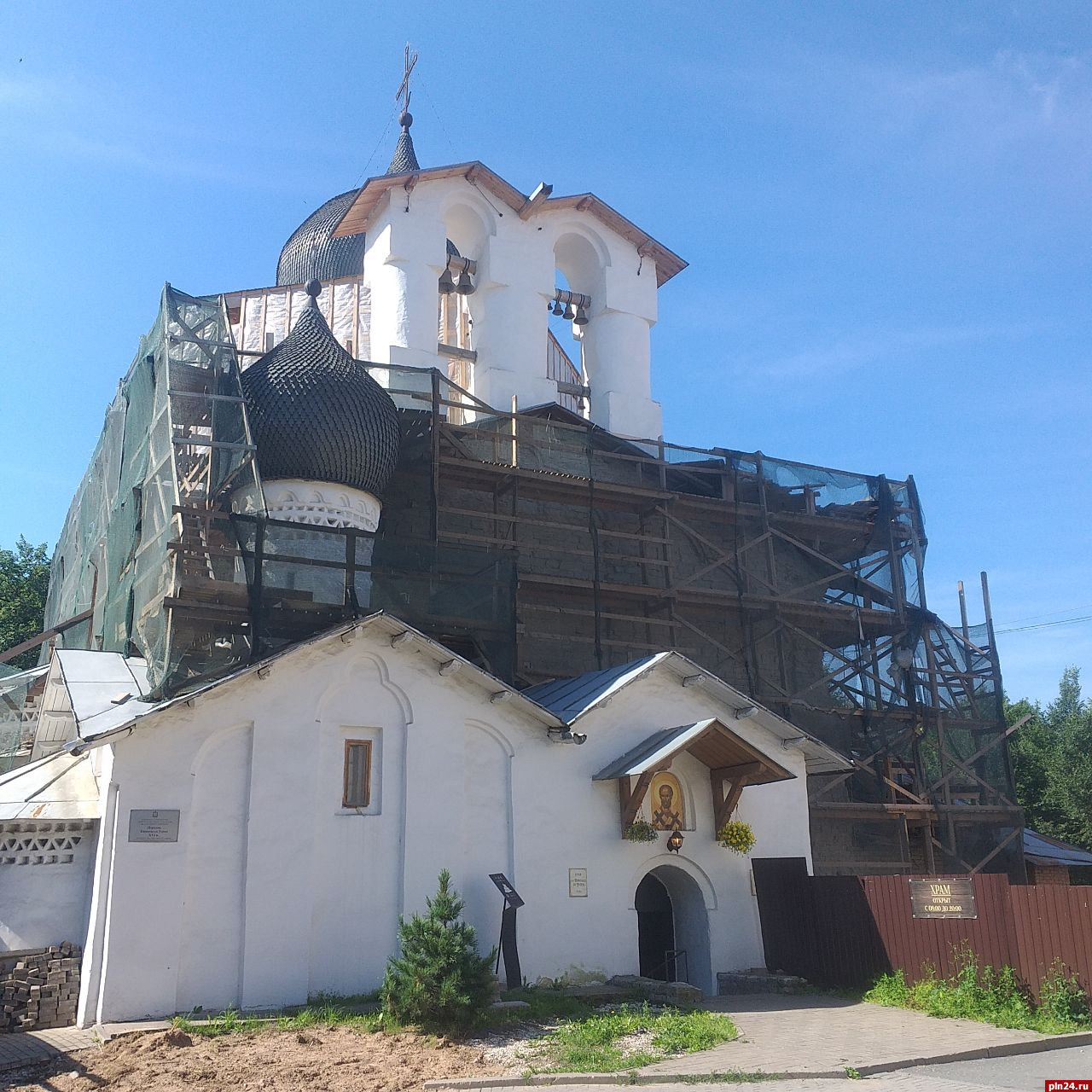 Реставрация церкви Николы со Усохи продолжается в Пскове