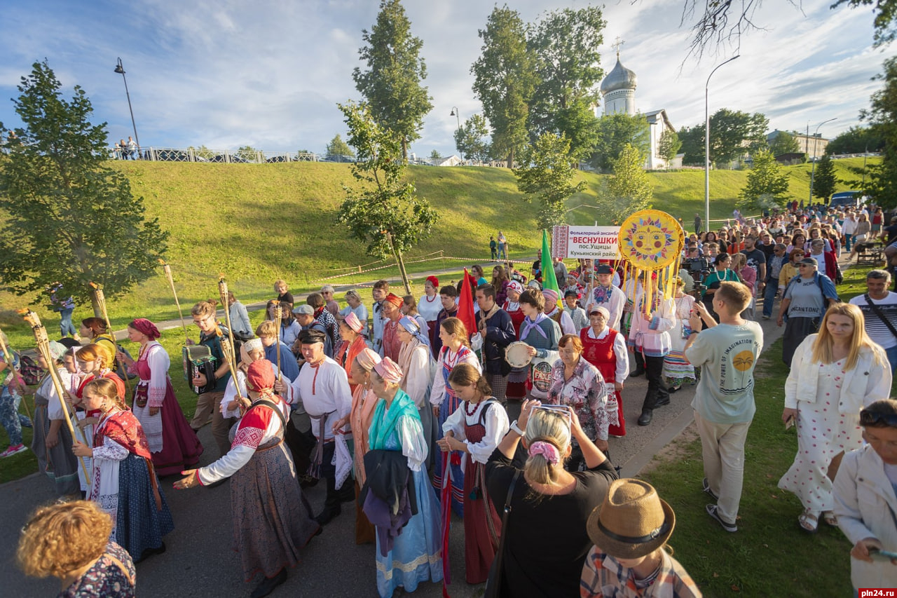 Международный фольклорный фестиваль «Соловьиная ночь» в Пскове. ФОТОРЕПОРТАЖ