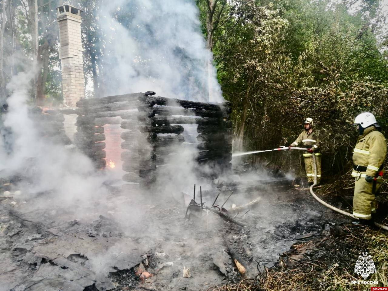 Баня сгорела в гдовской деревне Кунесть