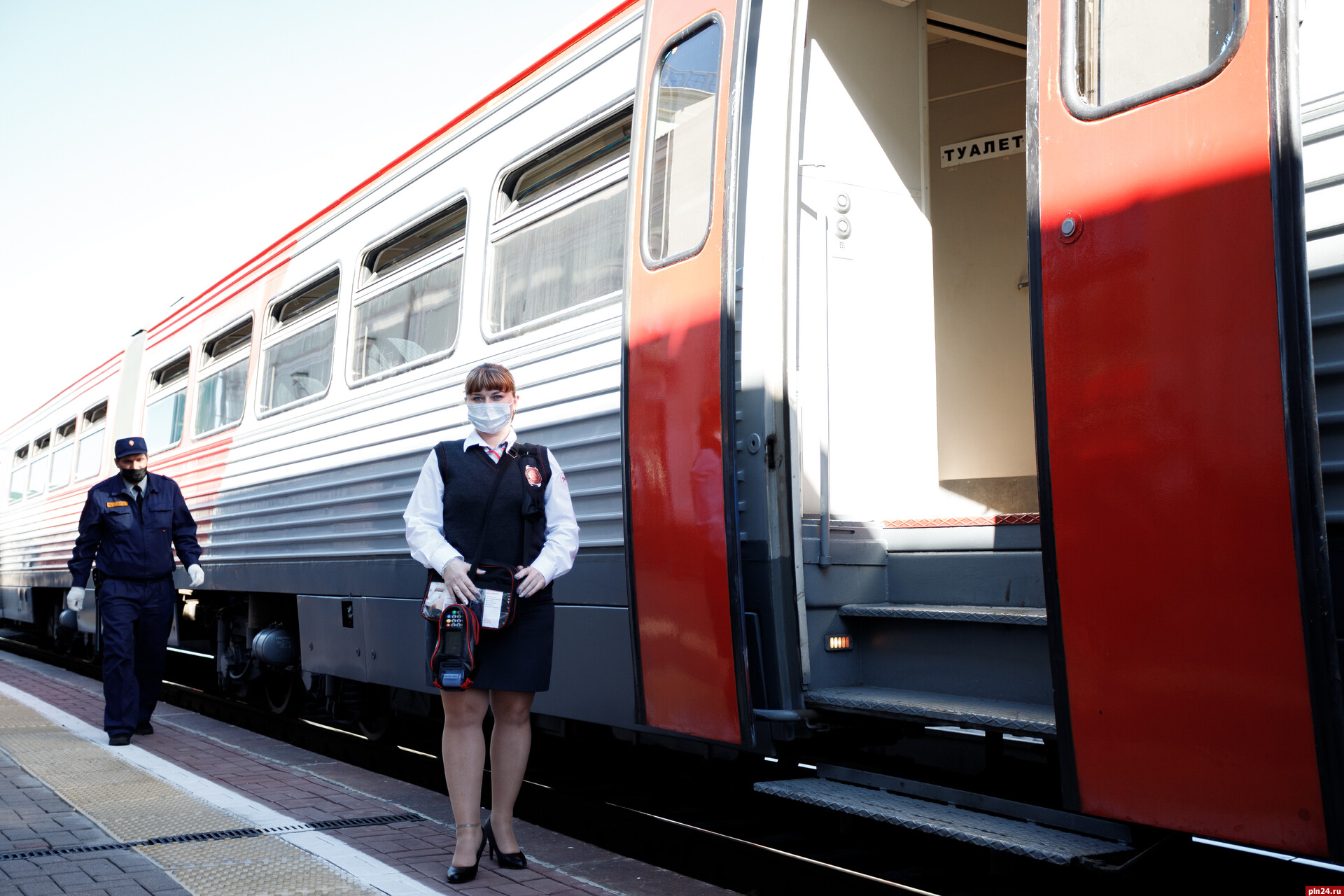 День железнодорожника празднуют в России