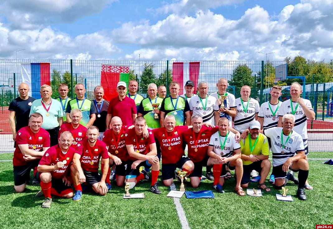 Футболисты из Великолукского района стали победителями турнира в Белоруссии