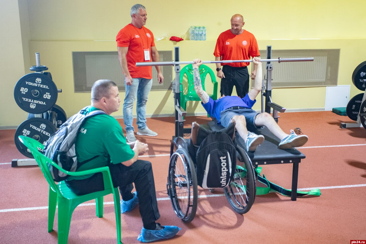 Почему в межрегиональных соревнованиях среди инвалидов в Пскове не участвуют профессионалы, ответил судья