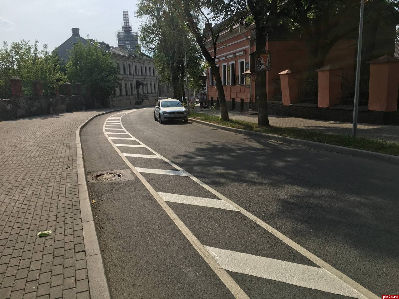 До конца августа в Пскове восстановят разметку велодорожки на улице Герцена