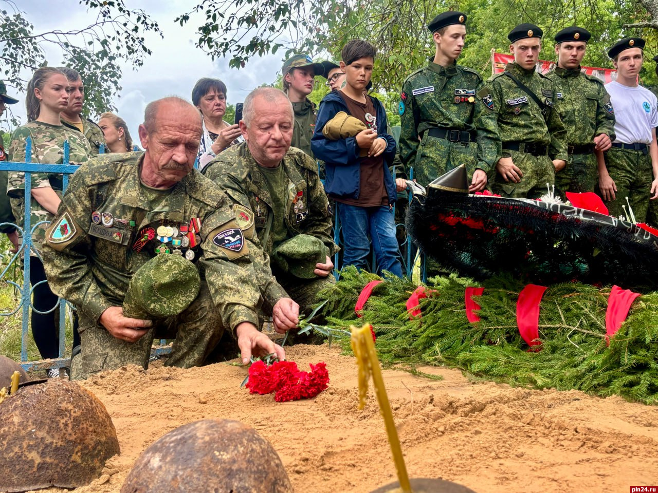 Останки 28 бойцов Красной армии нашли поисковики в Невельском округе