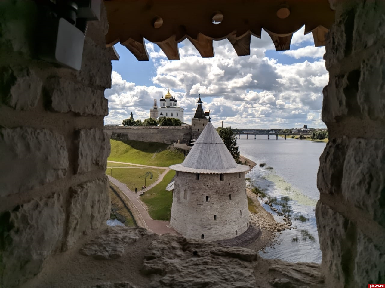 Псков Кремль плоская башня