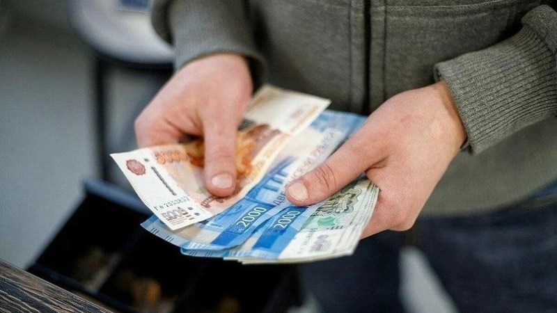 Уплатить налоги за несовершеннолетних детей псковичам поможет «Семейный доступ»