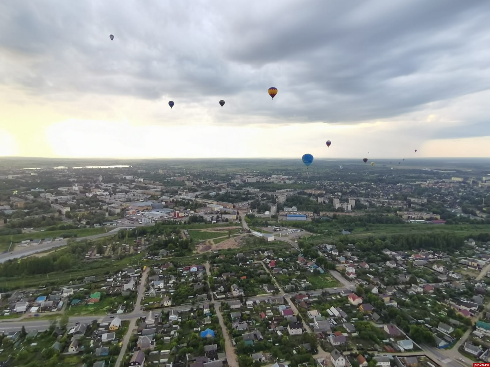 Великие Луки с высоты аэростата. ФОТО | 12.06.2021 | Псков - БезФормата