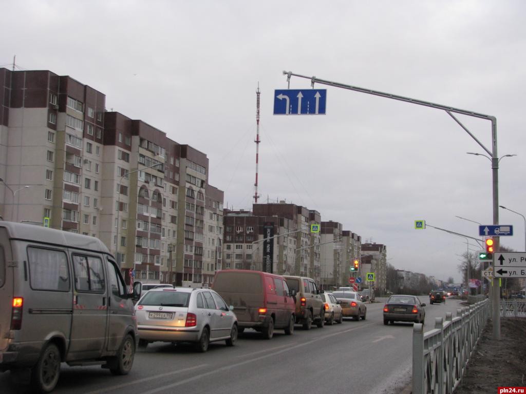 Новая улица Балтийская открыта для движения транспорта в Пскове