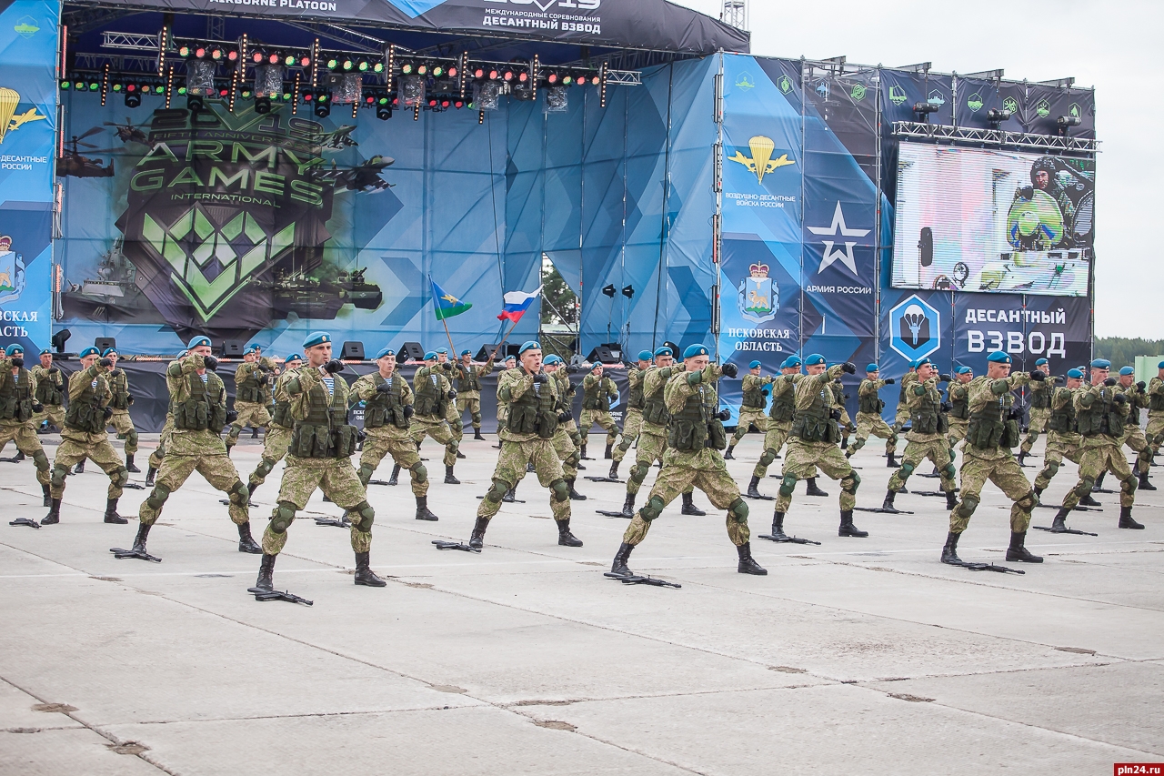 Псков войска